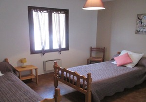 In Balazuc (classified village): 4 p gite + swimming pool and river!