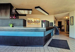 Inn At The Convention Center