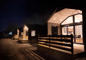 Inverness Lodge-Free Parking-Balcony-Sleeps 4