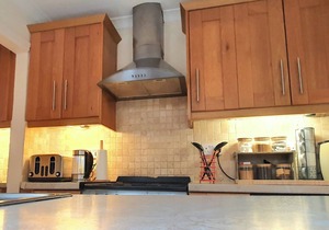 Inviting 2-Bed Cottage in Windsor