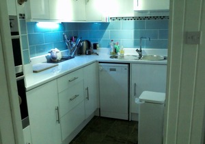 Just a few steps to the seafront & all amenities, cafes, restaurants & bars