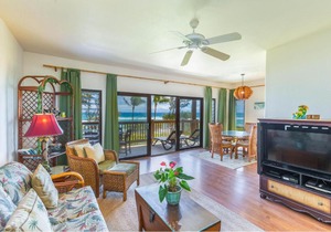 Kaha Lani Resort #224, 2BR Ocean Front 2nd Floor End Unit