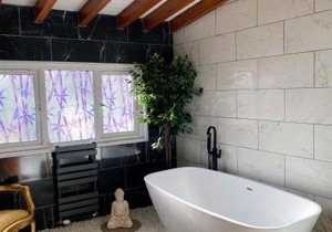 Kaoglen Zen-Feature Bath-Dunkeld-Route 500