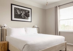 Kasa | Comfortable 1BD in South Houston | Pearland