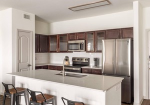 Kasa | Family Friendly 2BD + Close to Local Attractions | Frisco