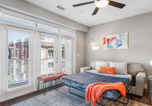 Kasa | Luxurious Amenities + Fast Wifi | Frisco
