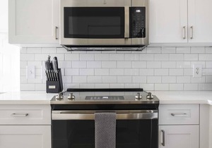 Kasa | Modern 1BD + Pet Friendly | Wellington