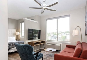Kasa The Comma | Traditional 1BD Centrally Located in Denver