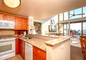 KBM Resorts | FREE CAR | Napili Point | Oceanfront | Spacious 2-Bedroom Villa! NAP-C18