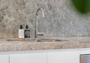 Kelvin Grove, Prahran