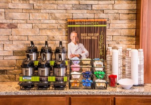 King Studio. Free Breakfast. Indoor Pool. Gym.