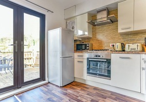 Kingfisher Lakeside Lodge