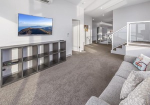 Kings Landing - Luxury Waterfront and STUNNING views