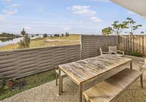 Kings Landing - Luxury Waterfront and STUNNING views