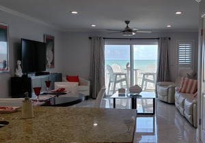 KONTIKI BEACHFRONT COASTAL ELEGANCE!