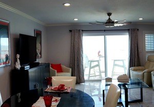 KONTIKI BEACHFRONT COASTAL ELEGANCE!