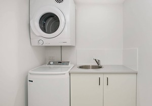 Kooringal Unit 9 Great location on the beach with ocean views