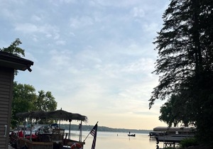 Lake Delavan Waterfront Lake House (direct water access)