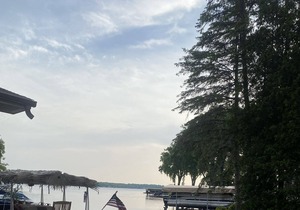 Lake Delavan Waterfront Lake House (direct water access)