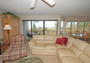 Lake Michigan Beachfront Condo in Glen Arbor with 4B/3B!