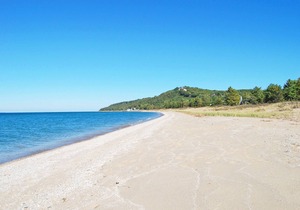 Lake Michigan Beachfront Condo in Glen Arbor - 2B/2B, Lower Level Unit!