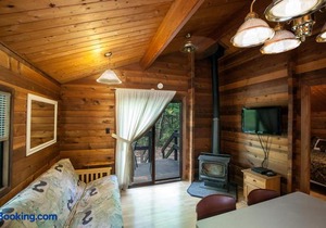 Lake Texoma Camping Resort Cabin 17