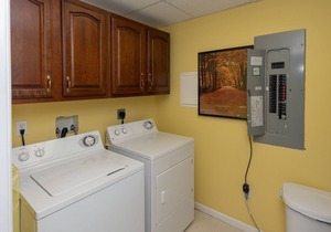 Lakefront Townhouse #33 w/Hot Tub, 2 Gas Fireplaces, & Foosball Table!