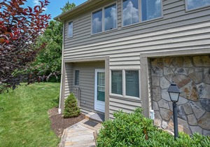 Lakefront Townhouse #33 w/Hot Tub, 2 Gas Fireplaces, & Foosball Table!