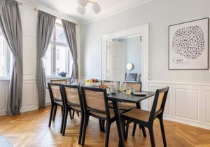 Large Apartment with Canal View in Central CPH City