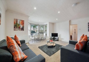 Large Cambridge House - Sleeps 10 - Amazing Location - Parking