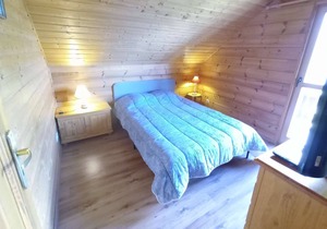 Large chalet sleeps 8 in Réallon