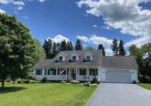 Large Home-Sleeps 10-14 & Just 4 miles to PSU