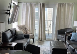 LARGE Oceanfront 3 Bed/3 Full Baths.