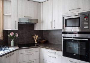 Le Beausite C Apartment - an apartment that sleeps 5 guests in 2 bedrooms