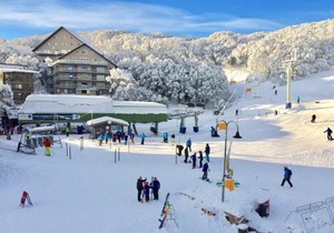 Le Chalets- King of the mountain- sleeps 18 by ABM