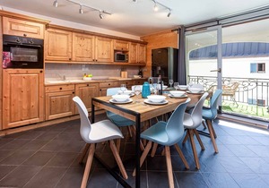 Le Paradis 25 Apartment - an apartment that sleeps 6 guests in 3 bedrooms