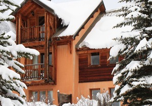 Le Queyrellin hameau des Chazals Nevache Hautes Alpes