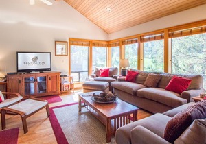 Located on the Woodlands Golf Course, A/C, Free WiFi, Hot Tub - CHER06