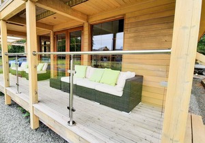 LODGE 20, family friendly, character holiday cottage in Llanbedr