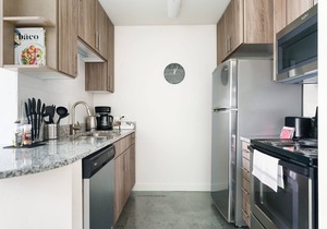 Lodgeur | Stylish & hip studio loft | Midtown
