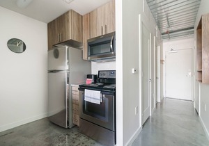 Lodgeur | Stylish & hip studio loft | Midtown