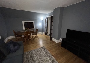 Lovely 2 BR Tremont Self Check-In