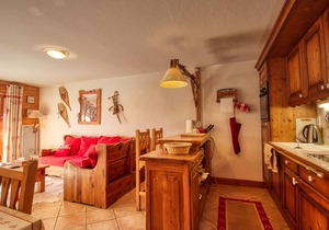 Lovely 3-bed apartment, mountain decor, ski-in/ski-out