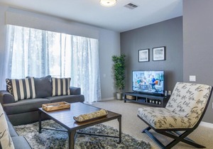 Lovely 3-Story Townhome in Vista Cay Resort