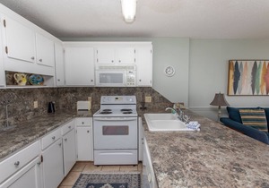 LOVELY AND UPDATED TWO BEDROOM OCEAN FRONT CONDO AVAILABLE NOW!