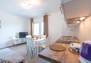 Lovely apartment in Cavtat with house sea view