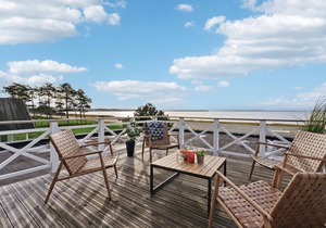 Lovely home in Ebeltoft with sauna