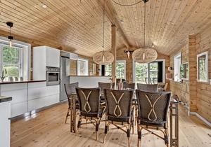 Lovely home in Ebeltoft with WiFi