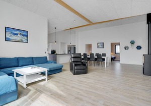 Lovely home in Ebeltoft with WiFi