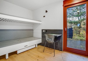 Lovely home in Grenaa with WiFi